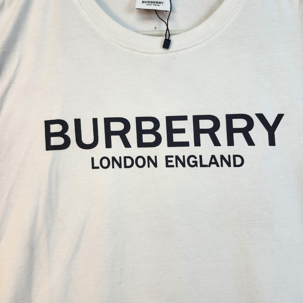 Burberry Shirt Womens Large White London England Logo Nova Check Sleeves Tee - Picture 2 of 7